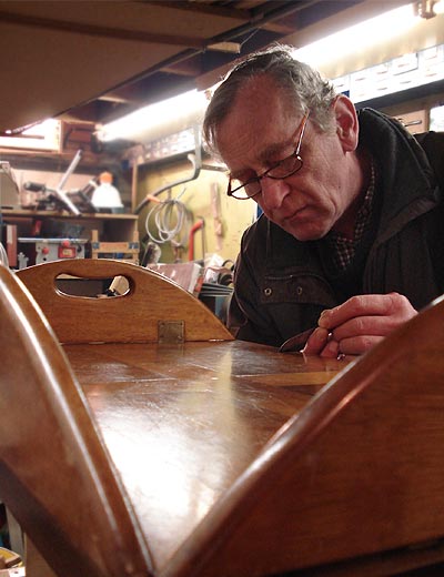 Frans van Dijk aan het werk